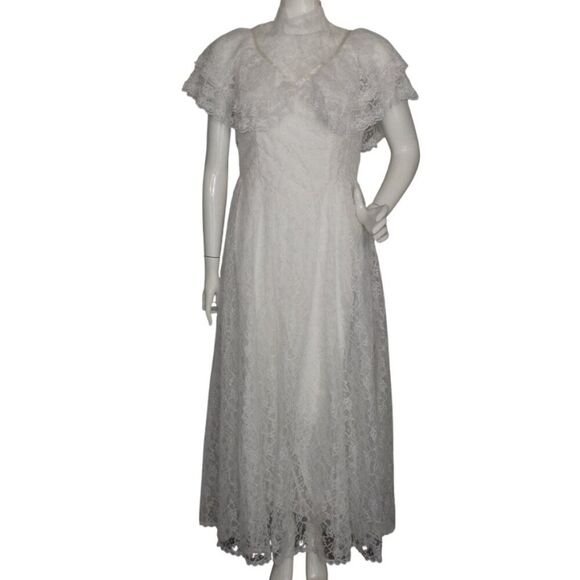 Vintage WEDDING Dress, 8, White Lace, Drape Shoulders, High Collar, Sleeveless - Picture 1 of 13